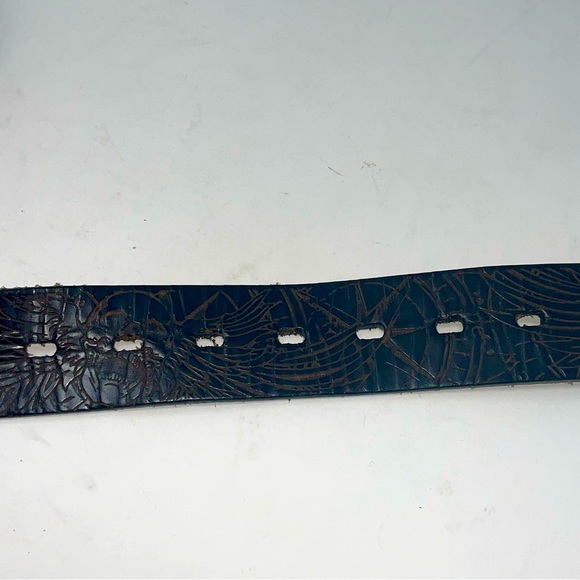 Leather Belt Silver Buckle Winged Skull Design Brown sz 44-50 inches - Picture 4 of 5